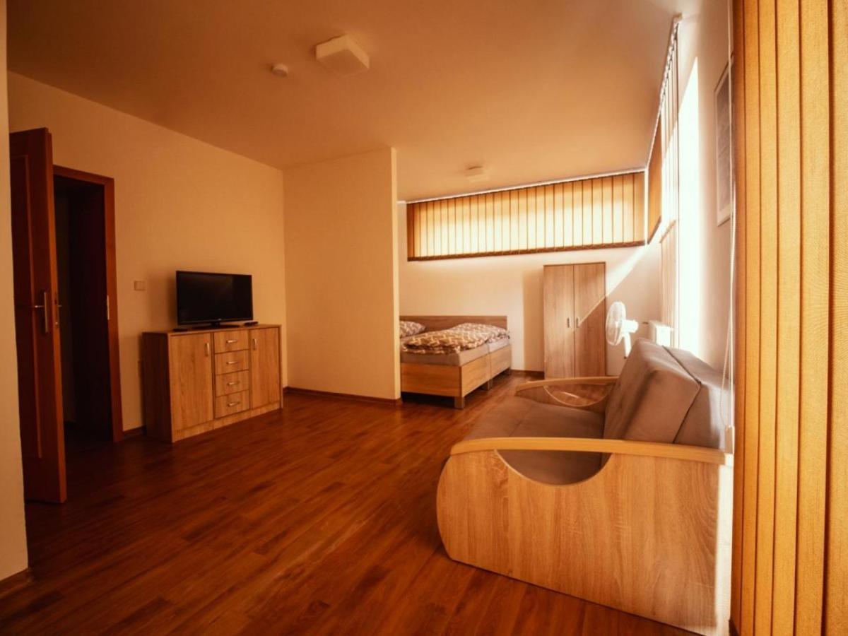 Aparthotel Pyramida Broumov Extérieur photo
