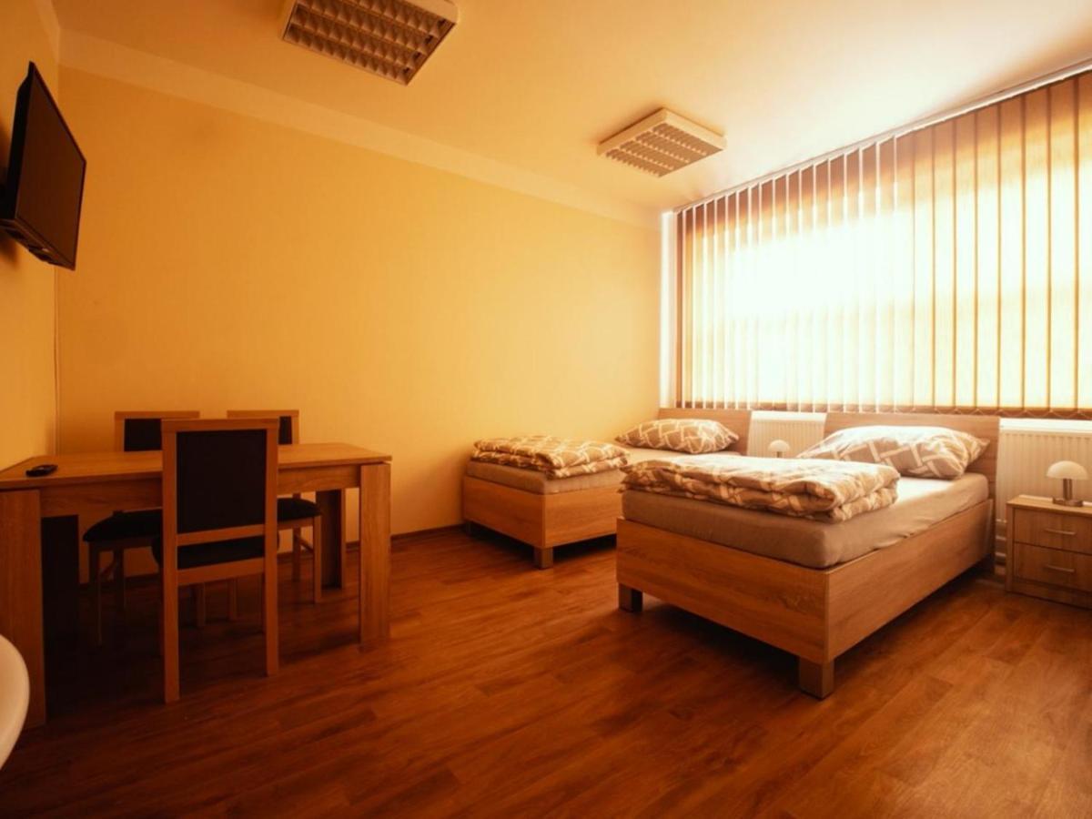 Aparthotel Pyramida Broumov Extérieur photo